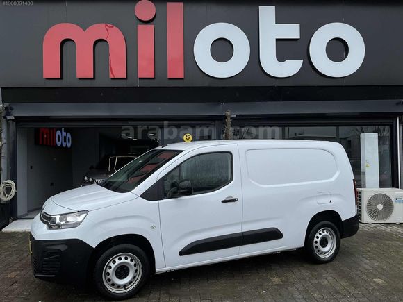 MİLOTO// 2024 BERLİNGO OTOMATİK FEEL BOLD NOKTA HATASIZ BOYASIZ