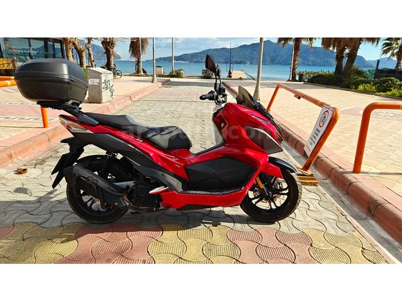 Kazasız, servis bakımlı garantisi devam eden SYM Jet X 125 