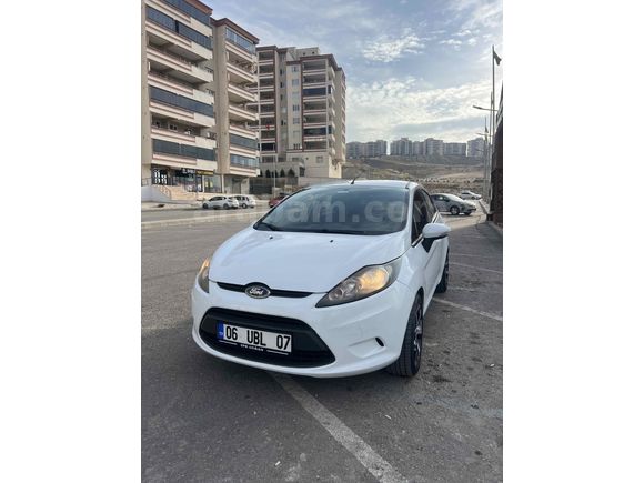 Sahibinden Ford Fiesta 1.4 TDCi Trend 2012 Model 