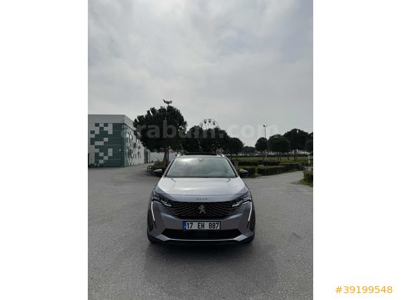 BAYRAK OTOMOTİV DEN 1.5 ALLURE 3008 HATASIZ BOYASIZ CAM TAVANLI