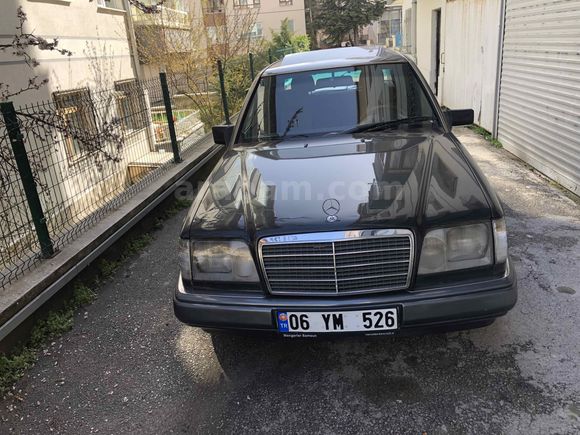 Sahibinden Mercedes - Benz E 200 1994 Model .Tertemiz LPG li.SANRUFLU KLİMALI