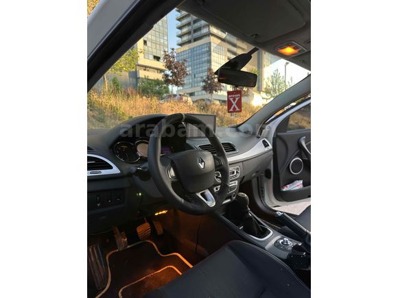 Sahibinden Renault Megane 1.5 dCi Dynamique 2011 Model 
