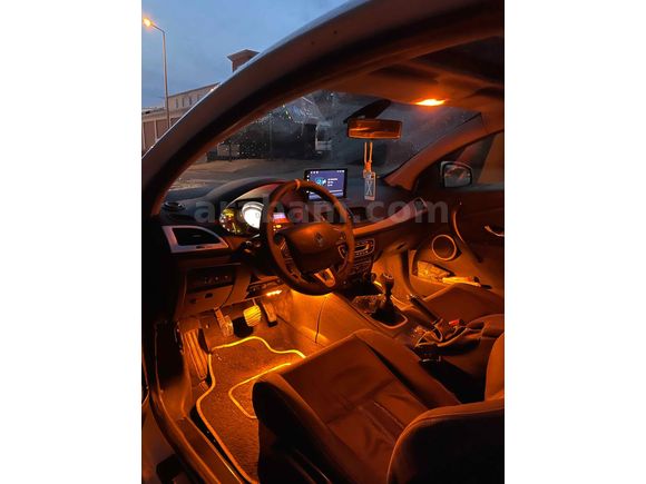 Sahibinden Renault Megane 1.5 dCi Dynamique 2011 Model 