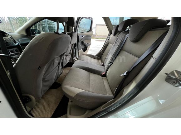 Sahibinden Düşük kilometre Ford Focus SW 1.6 TDCi Trend X