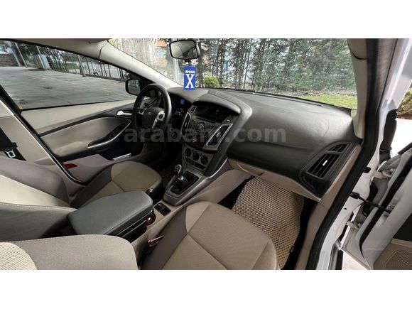 Sahibinden Düşük kilometre Ford Focus SW 1.6 TDCi Trend X