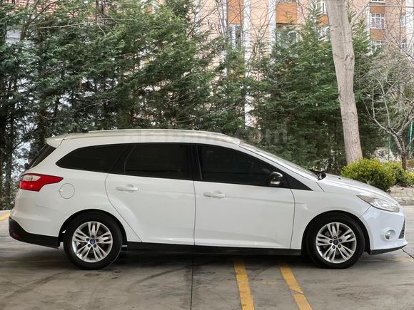 Sahibinden Düşük kilometre Ford Focus SW 1.6 TDCi Trend X