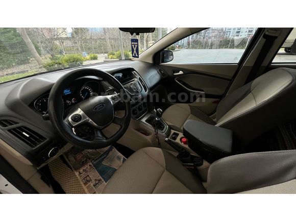 Sahibinden Düşük kilometre Ford Focus SW 1.6 TDCi Trend X