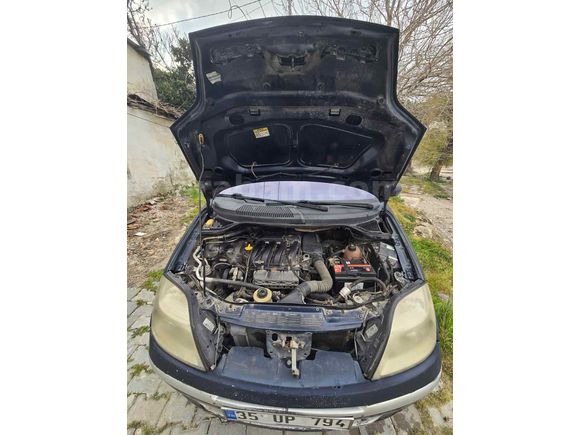 Sahibinden Renault Scenic 1.6 RXE 2000 Model 