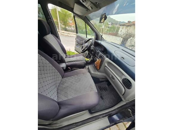 Sahibinden Renault Scenic 1.6 RXE 2000 Model 