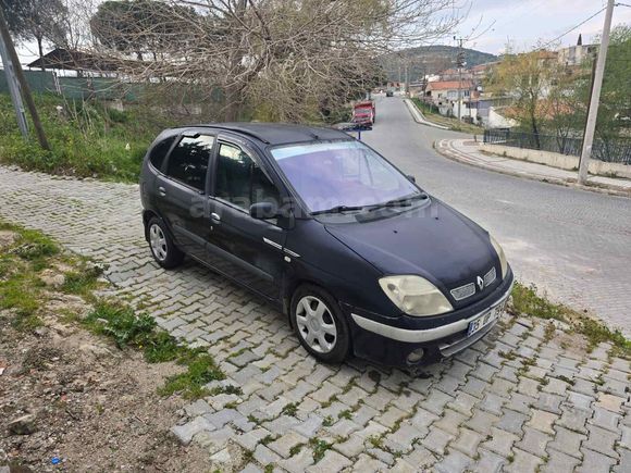 Sahibinden Renault Scenic 1.6 RXE 2000 Model 