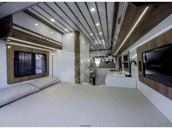 SAHİBİNDEN 62.000KM TERTEMİZ TAM DONANIMLI KARAVAN