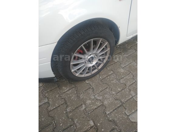 Sahibinden Renault Clio 1.4 RNA 2000 Model Samsun