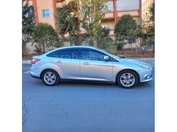 Acil İhtiyaçtan Ford Focus 1.6 Ti-VCT Trend X 2013 Model