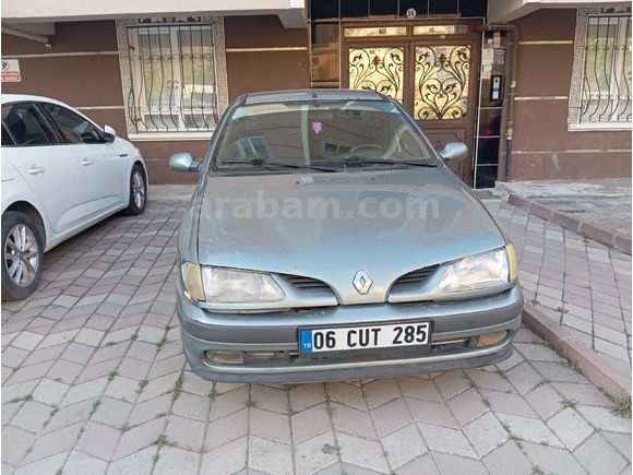 Sahibinden Renault Megane 2.0 RXT 1999 Model