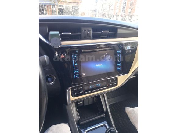 Sahibinden Toyota Corolla 1.4 D-4D Advance 2016 makyajı Model