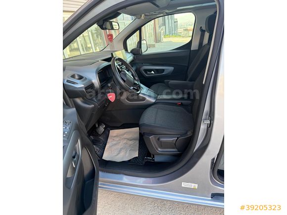 2024 OPEL COMBO ULTİMATE 19.000KM CAM TAVAN H.EKRAN ŞERİT TAKİP