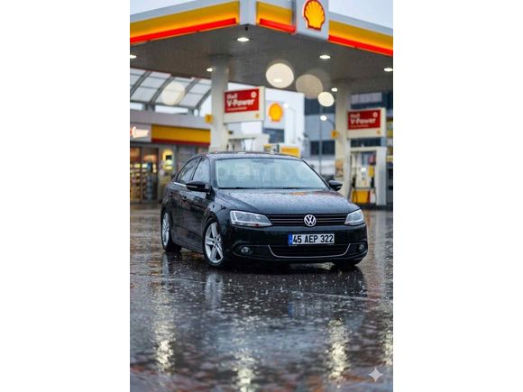 Sahibinden Volkswagen Jetta 1.6 TDi Comfortline 2013 Model  207.000 km Siyah