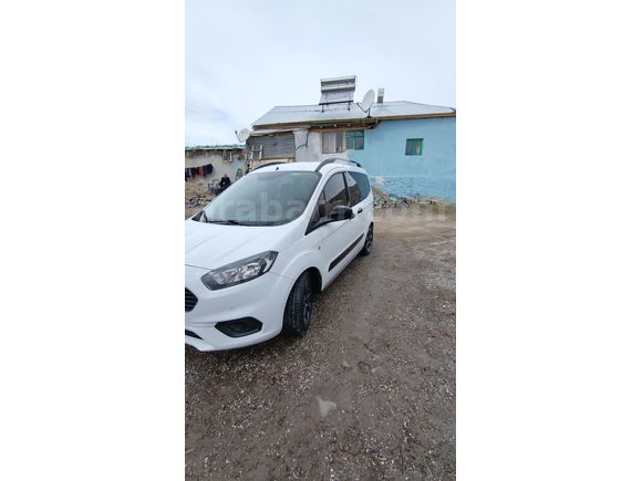 Sahibinden Ford Tourneo Courier 1.5 TDCi Titanium Plus 2022 Model