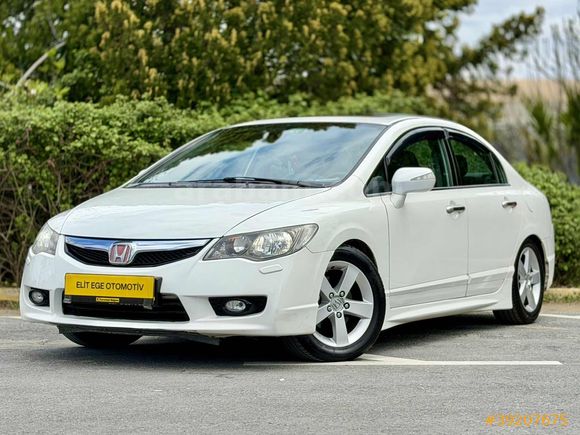 EMSALSİZ DEĞİŞENSİZ SADECE 77BİN KM/OTOMATK/SUNROOF/ELEGAN CİVİC
