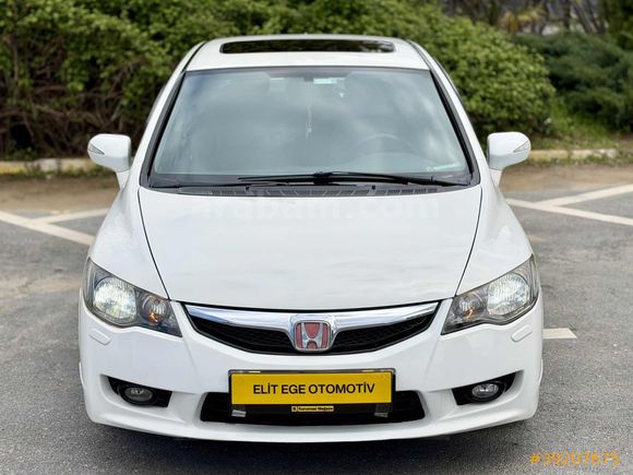 EMSALSİZ DEĞİŞENSİZ SADECE 77BİN KM/OTOMATK/SUNROOF/ELEGAN CİVİC