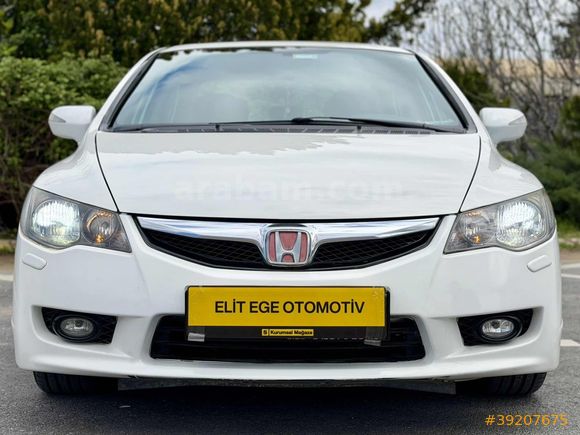 EMSALSİZ DEĞİŞENSİZ SADECE 77BİN KM/OTOMATK/SUNROOF/ELEGAN CİVİC