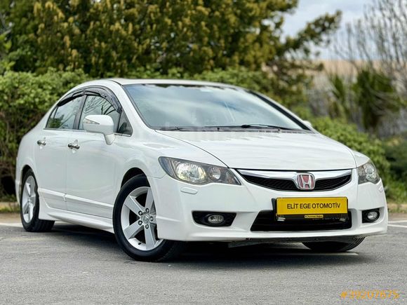 EMSALSİZ DEĞİŞENSİZ SADECE 77BİN KM/OTOMATK/SUNROOF/ELEGAN CİVİC
