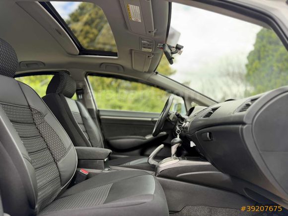 EMSALSİZ DEĞİŞENSİZ SADECE 77BİN KM/OTOMATK/SUNROOF/ELEGAN CİVİC