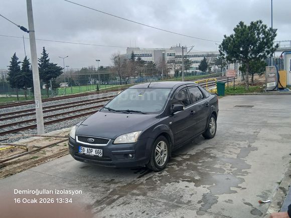 Sahibinden Ford Focus 1.6 TDCi Ghia 2007 Model