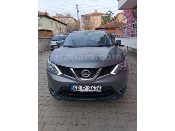 Sahibinden Nissan Qashqai 1.2 DIG-T Sky Pack 2015 Model