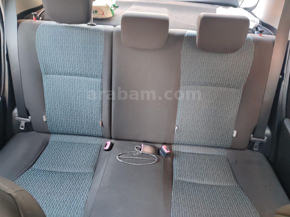 Sahibinden Toyota Yaris 1.33 Fun 2012 Model  133.000 km Beyaz