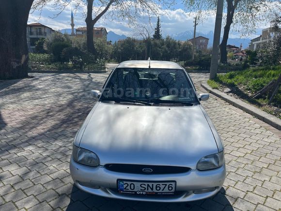 Sahibinden Ford Escort 1.6 CLX 2000 Model