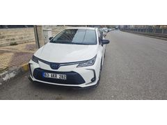 Sahibinden Toyota Corolla 1.8 Hybrid Dream 2021 Model Şanlıurfa 168.000 km Beyaz