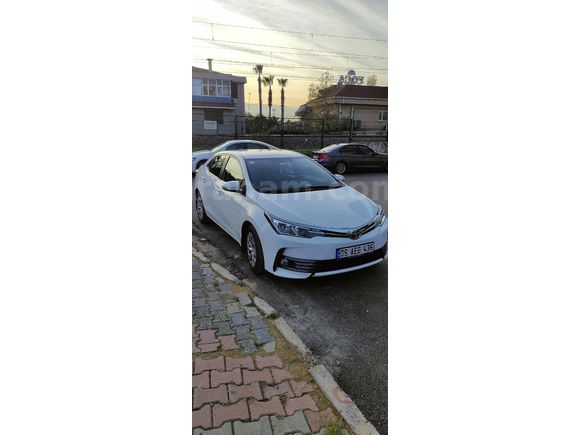 80 bin km.de temiz garaj otomobili  İstanbul Maltepe de