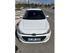 Sahibinden Hyundai i20 1.2 MPI Style 2015 Model  109.000 km Beyaz