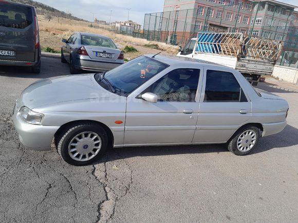 Sahibinden Ford Escort 1.6 Classic 2000 Model