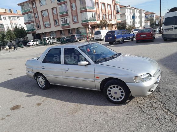 Sahibinden Ford Escort 1.6 Classic 2000 Model