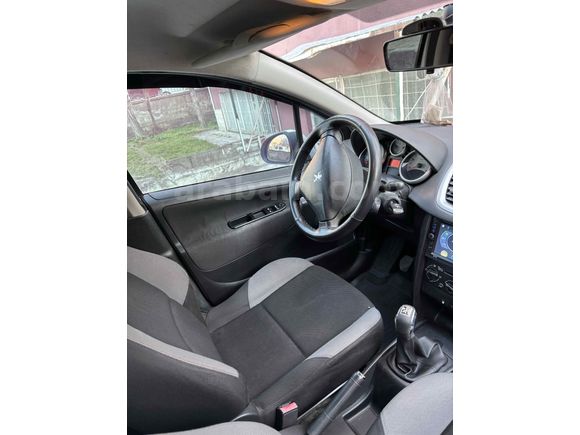 Sahibinden Peugeot 207 1.4 VTi Limited 2009 Model 