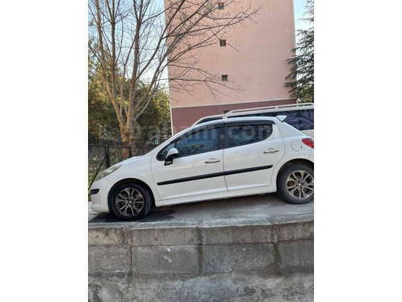 Sahibinden Peugeot 207 1.4 VTi Limited 2009 Model 