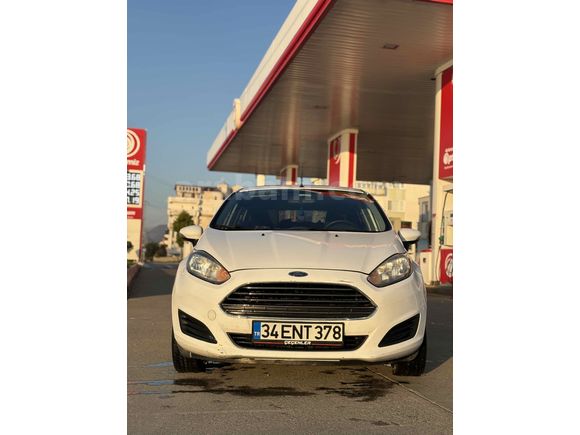Sahibinden Ford Fiesta 1.5 TDCi Trend 2014 Model  229.000 km Beyaz