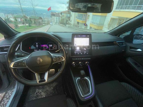 Sahibinden Renault Clio 1.0 TCe Techno Esprit Alpine 2024 Model 