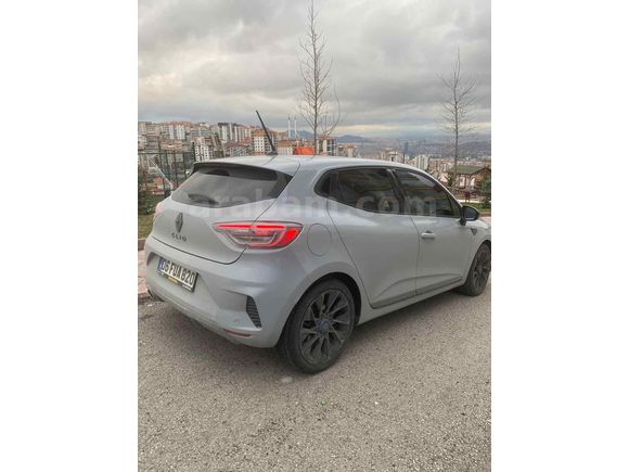Sahibinden Renault Clio 1.0 TCe Techno Esprit Alpine 2024 Model 