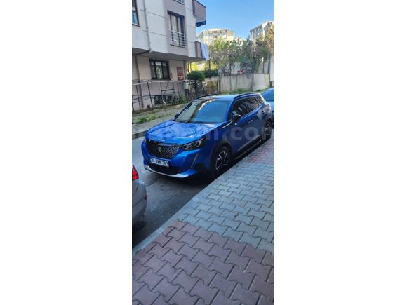 Peugeot 2008 1.2 PureTech Allure 2023 Model