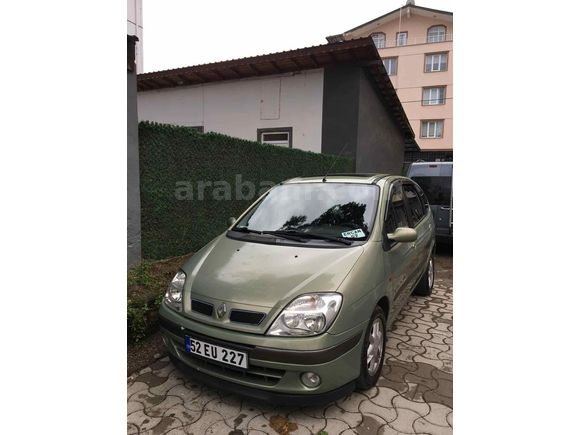Sahibinden Renault Scenic 1.6 Dynamique 2003 Model 