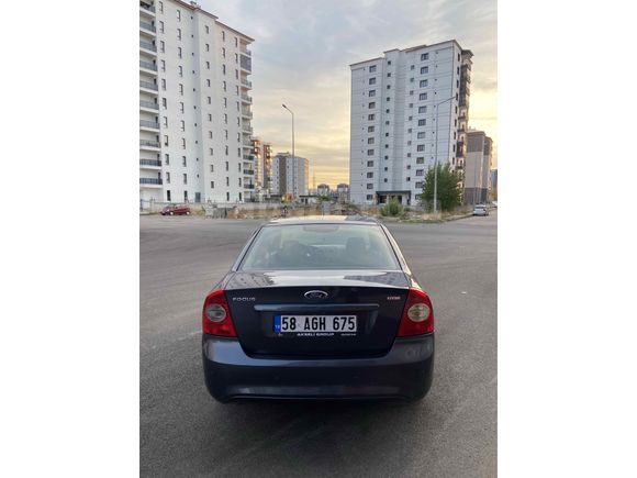 Sahibinden Ford Focus 1.6 TDCi Titanium 2011 Model 
