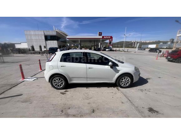Sahibinden Fiat Punto EVO 1.4 Dynamic 2011 Model 