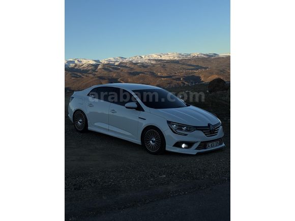 Sahibinden Renault Megane 1.5 dCi Touch 2017 Model  115.000 km