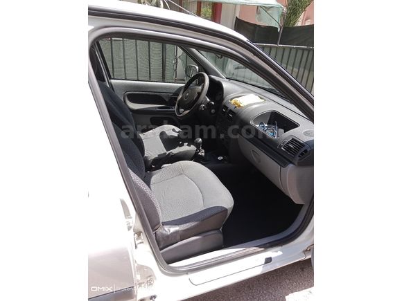 Sahibinden Renault Clio 1.4 Authentique 2007 Model  253.000 km Beyaz