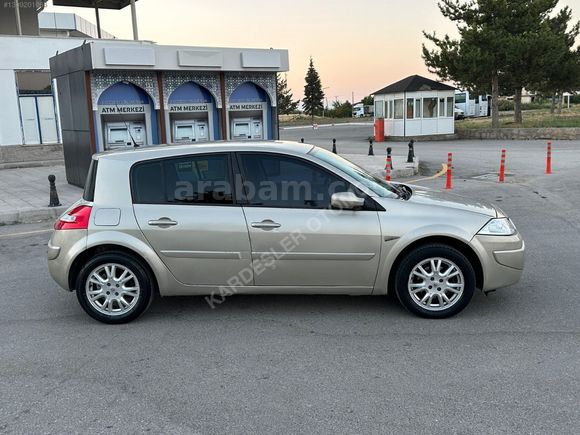 2009 RENAULT MEGANE 1.5 DCİ 185 BİN KM'DE DEĞİŞENSİZ