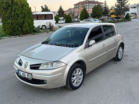 2009 RENAULT MEGANE 1.5 DCİ 185 BİN KM'DE DEĞİŞENSİZ