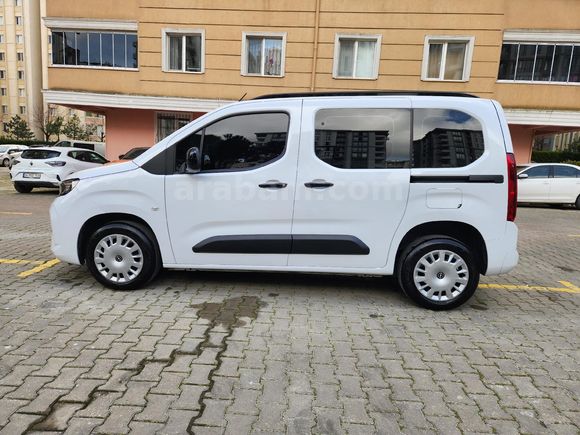 Sahibinden Opel Combo 1.5 CDTI Essential 2025 Model İstanbul